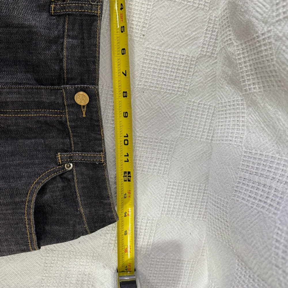 Miss Tina Denim Pencil Skirt pleated back. Embroidery on pocket size 6 women’s. - Picture 7 of 8